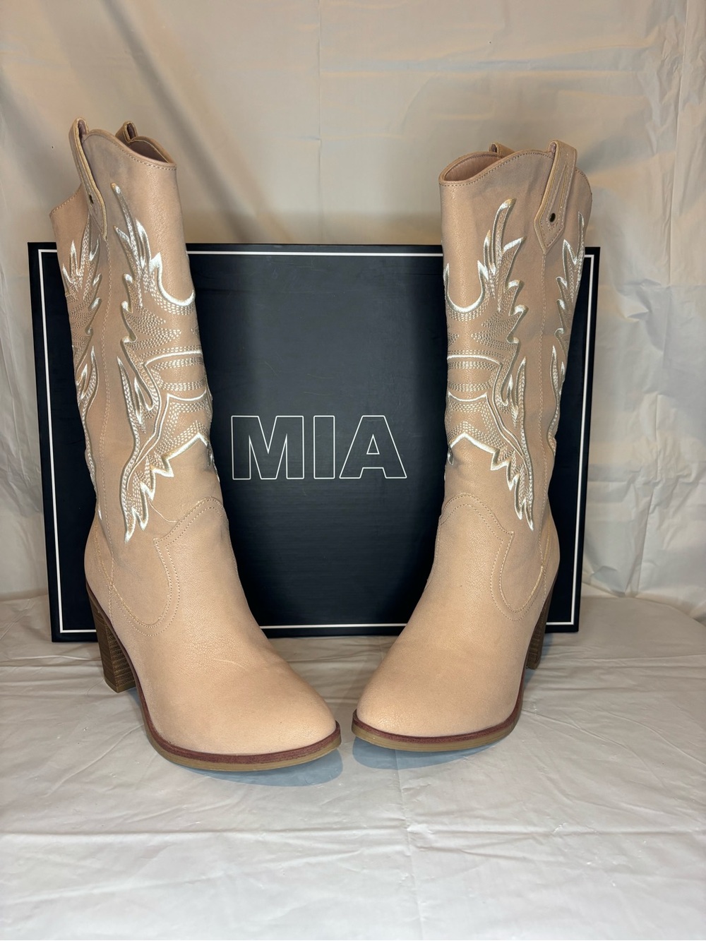 MIA Taley Blush Embroidered Tall Western Cowboy Boots Size 8M